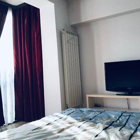 Cozy 2 Rooms Apartment Close To City Center Bukarest Exterior foto