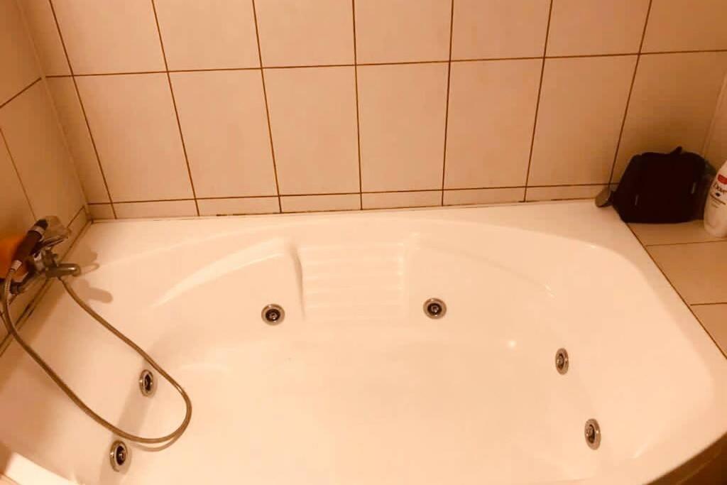 Cozy 2 Rooms Apartment Close To City Center Bukarest Exterior foto