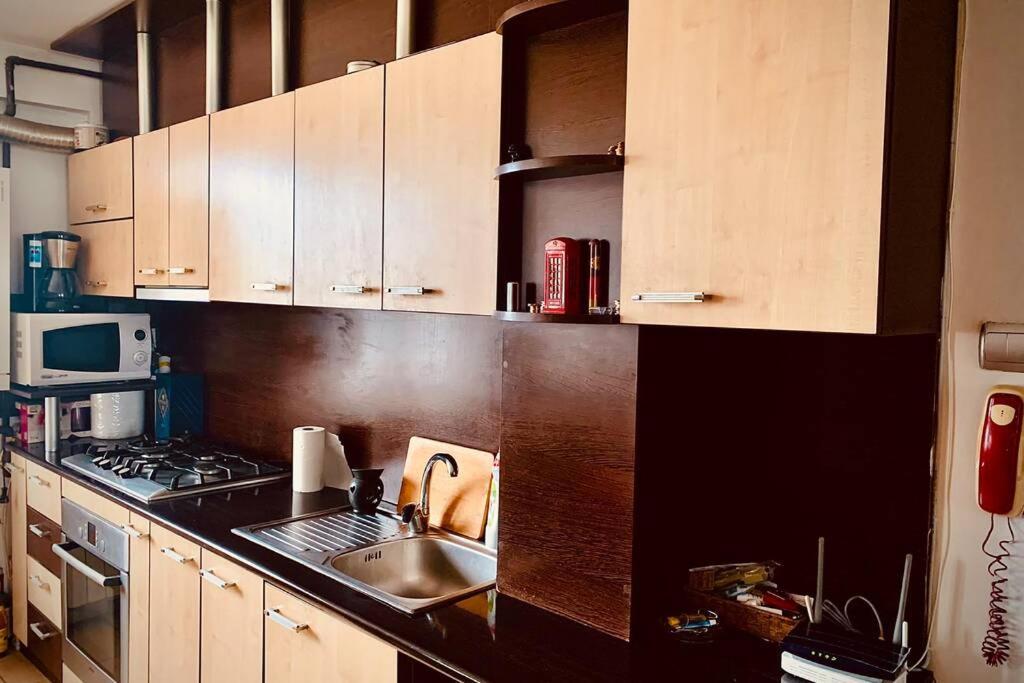 Cozy 2 Rooms Apartment Close To City Center Bukarest Exterior foto