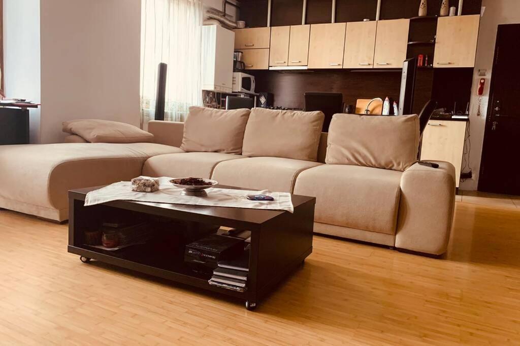 Cozy 2 Rooms Apartment Close To City Center Bukarest Exterior foto