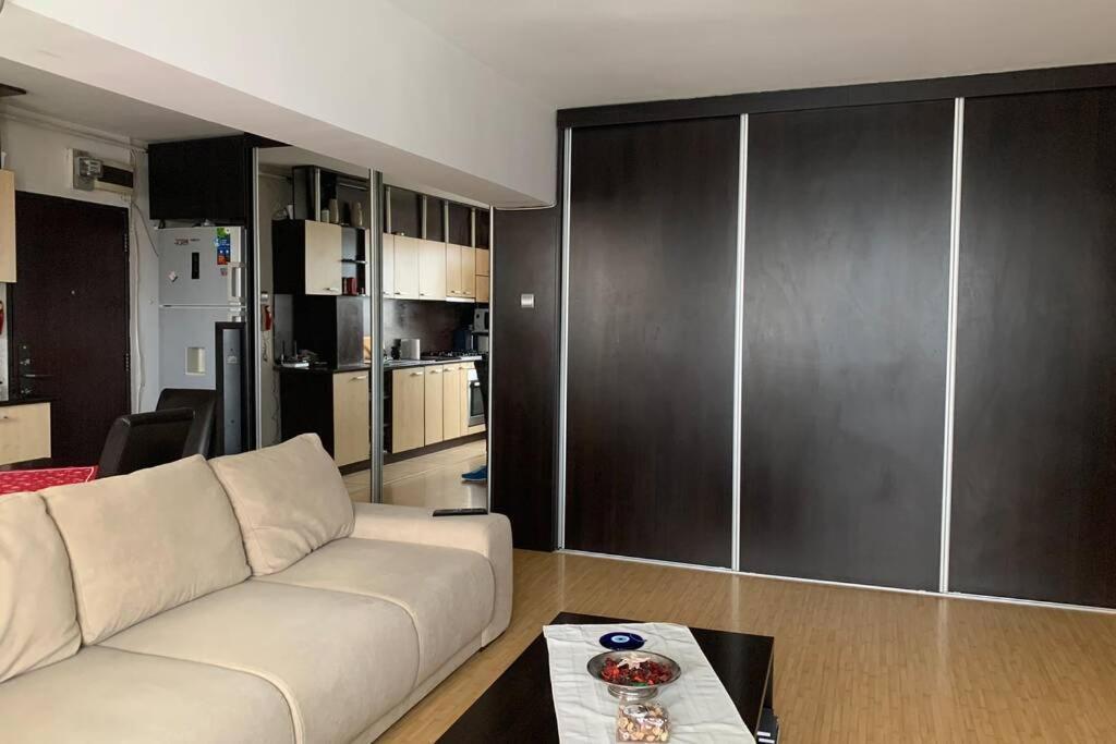 Cozy 2 Rooms Apartment Close To City Center Bukarest Exterior foto